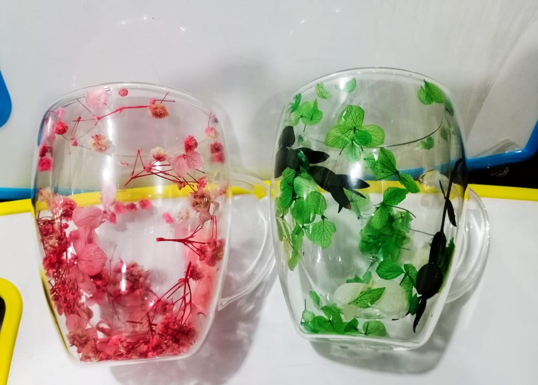 Double Walled Coffee Glass Mug with Aesthetic Dry Flowers
