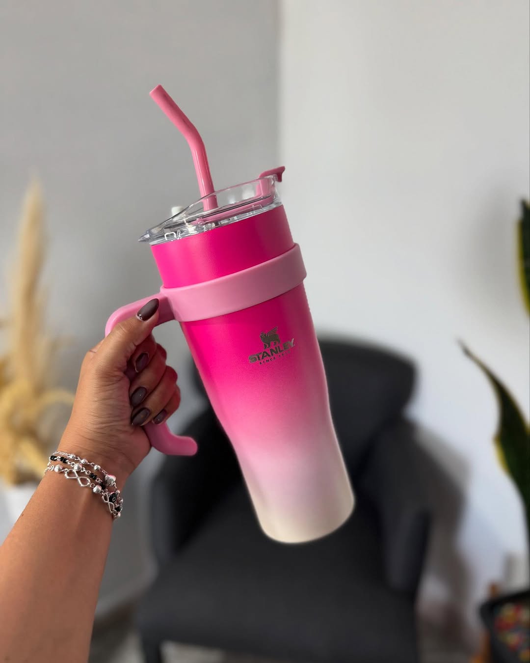 Insulated Stainless Steel Tumbler with Straw – 1.2L (40oz)
